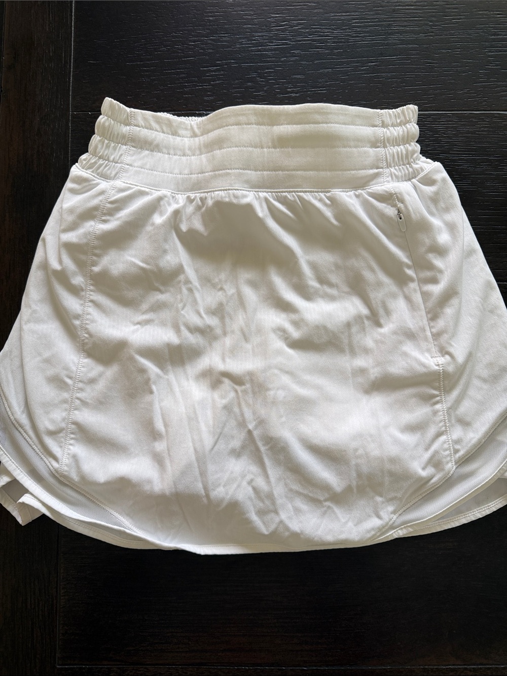 lululemon NEW. Never worn. White Athletic Skort with Elastic Waistband